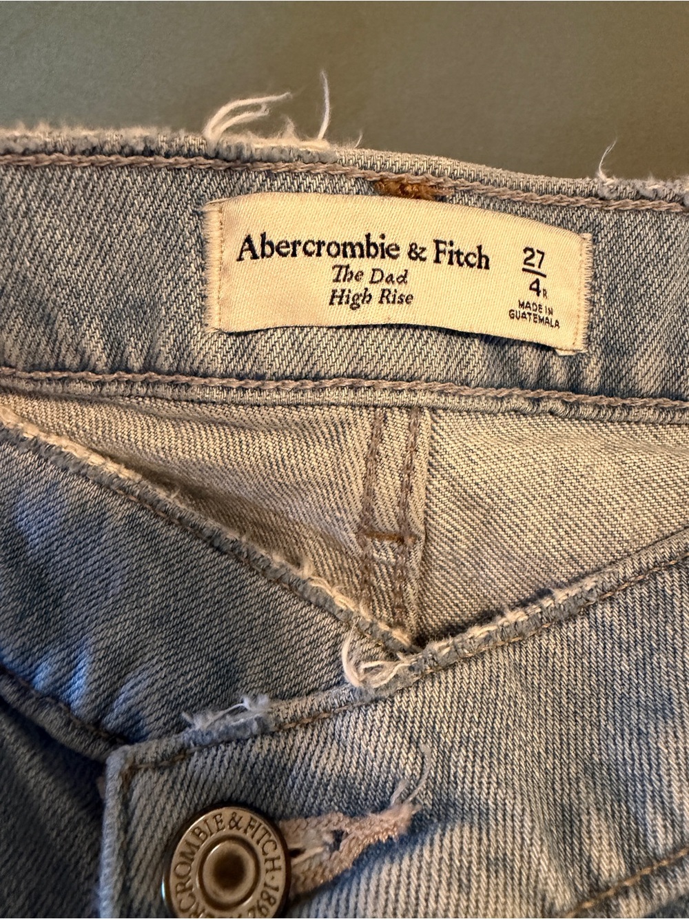 Abercrombie & Fitch High-Rise Jeans in Faded Light Blue